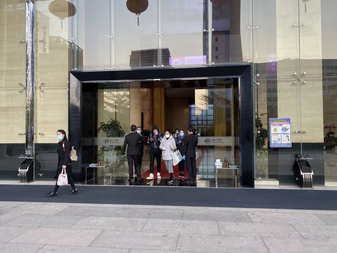 QG刮刮乐上下齐心战“疫”情，党旗飘扬在一线